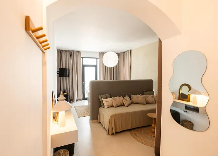 Rezident 2&3 招待所 艾福雷诺德