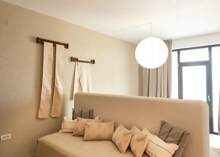 招待所 Rezident 2&3 3*